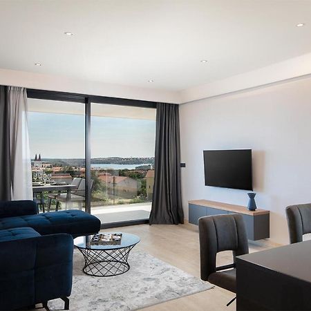 Boutique Apartments Kristo Medulin Bagian luar foto
