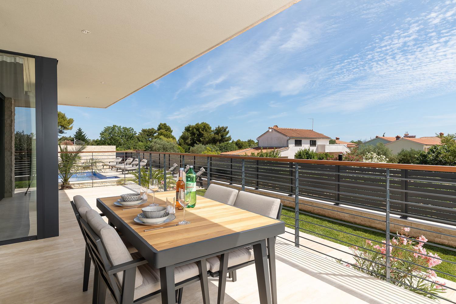 Boutique Apartments Kristo Medulin Bagian luar foto