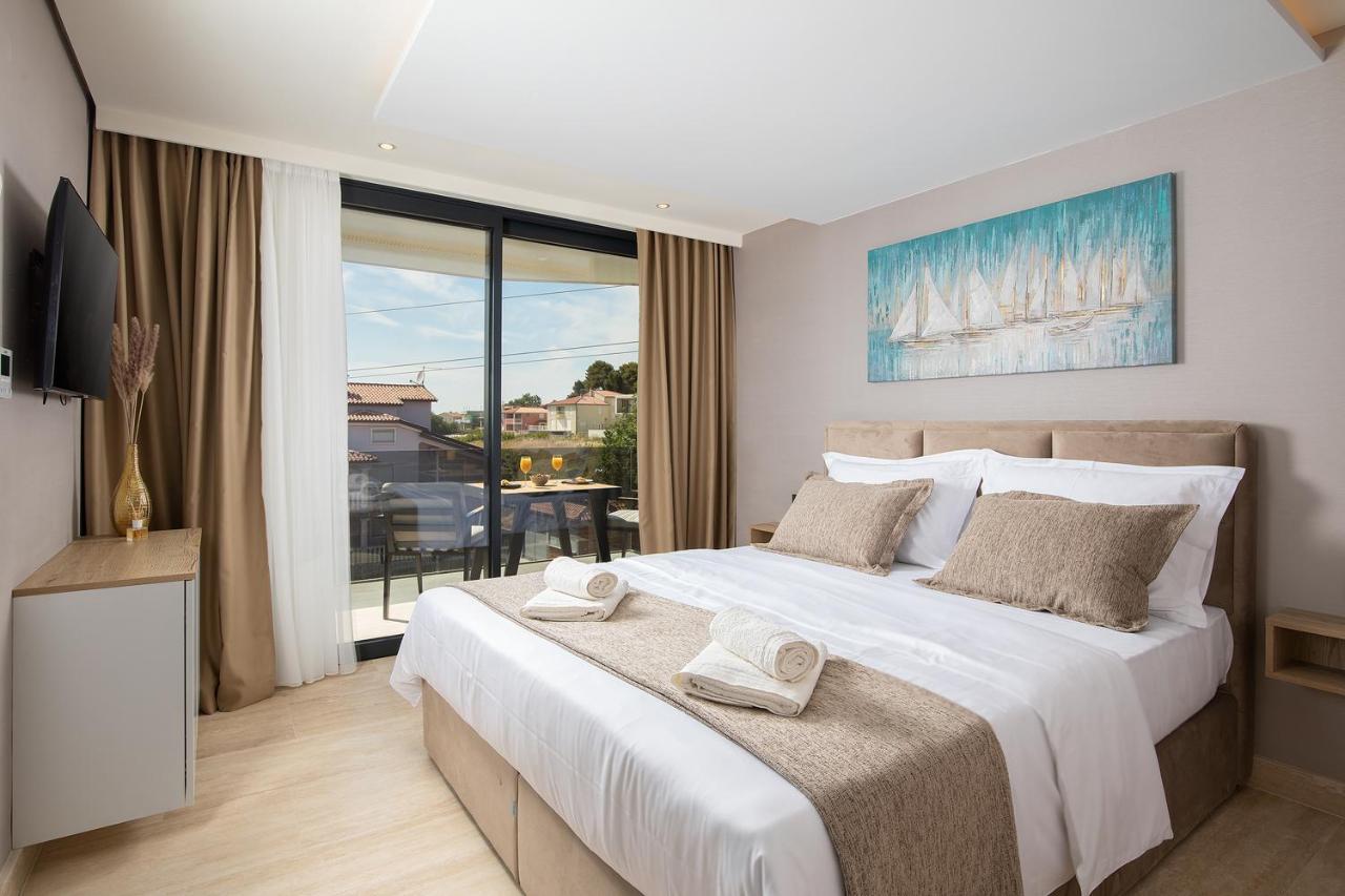 Boutique Apartments Kristo Medulin Bagian luar foto
